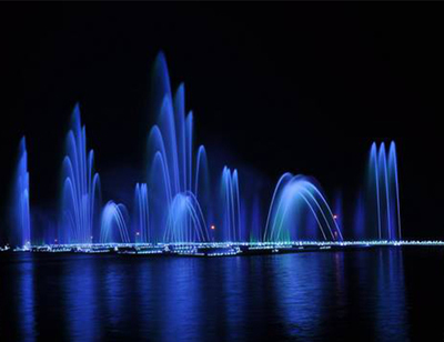 唐縣噴泉設(shè)備廠 雕塑藝術(shù)的創(chuàng)新融合與城市景觀的升級(jí)引擎